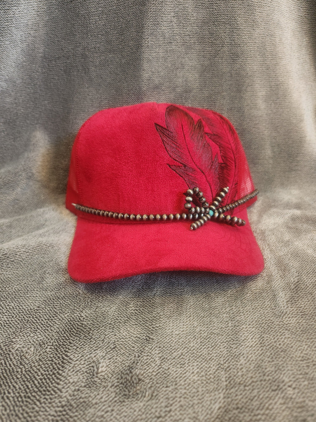 Ruby wing Trucker Hat