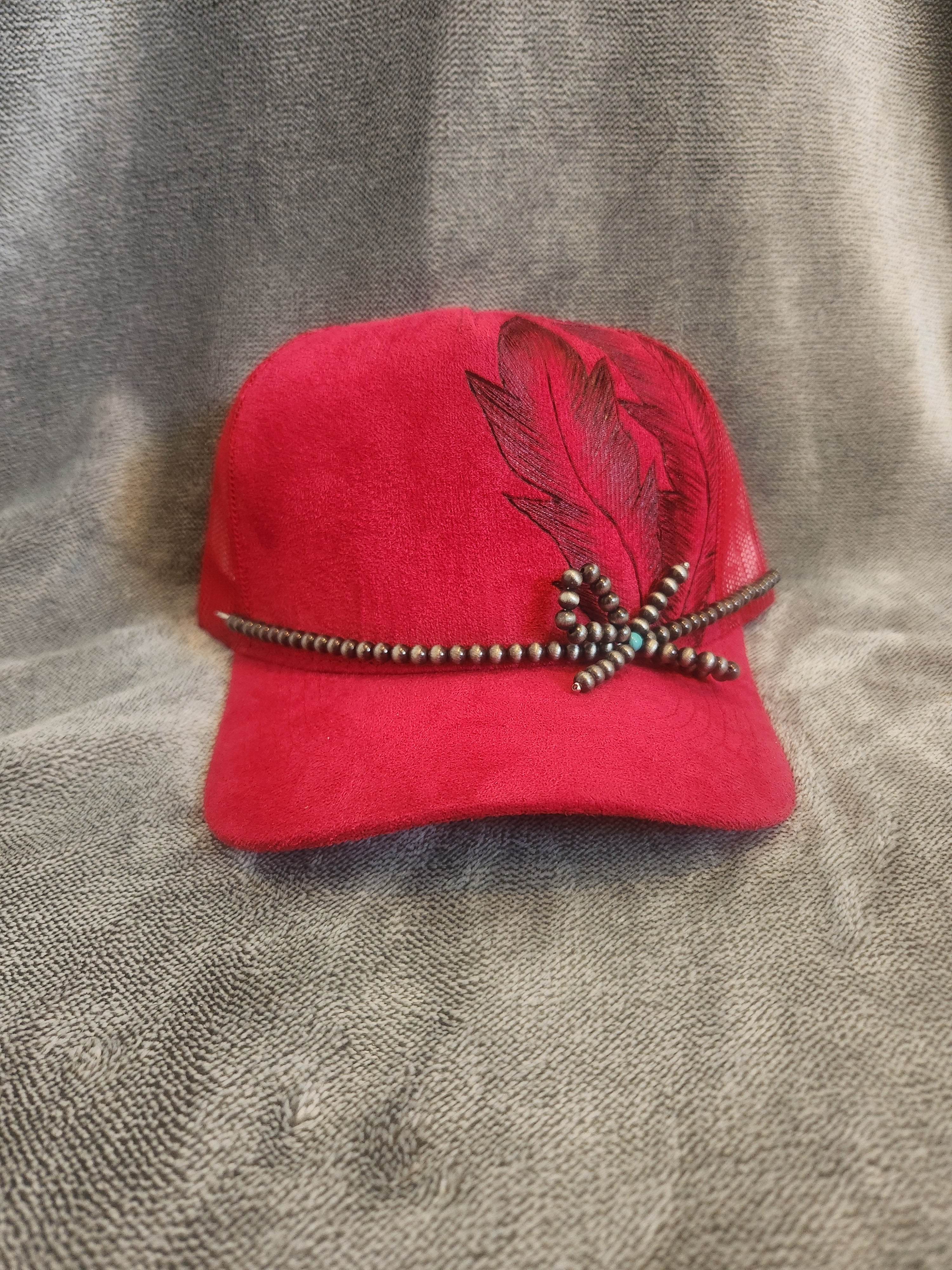 Ruby wing Trucker Hat