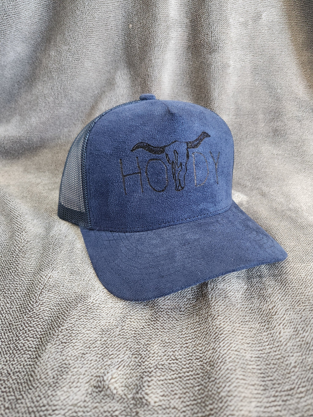 Howdy Trucker hat