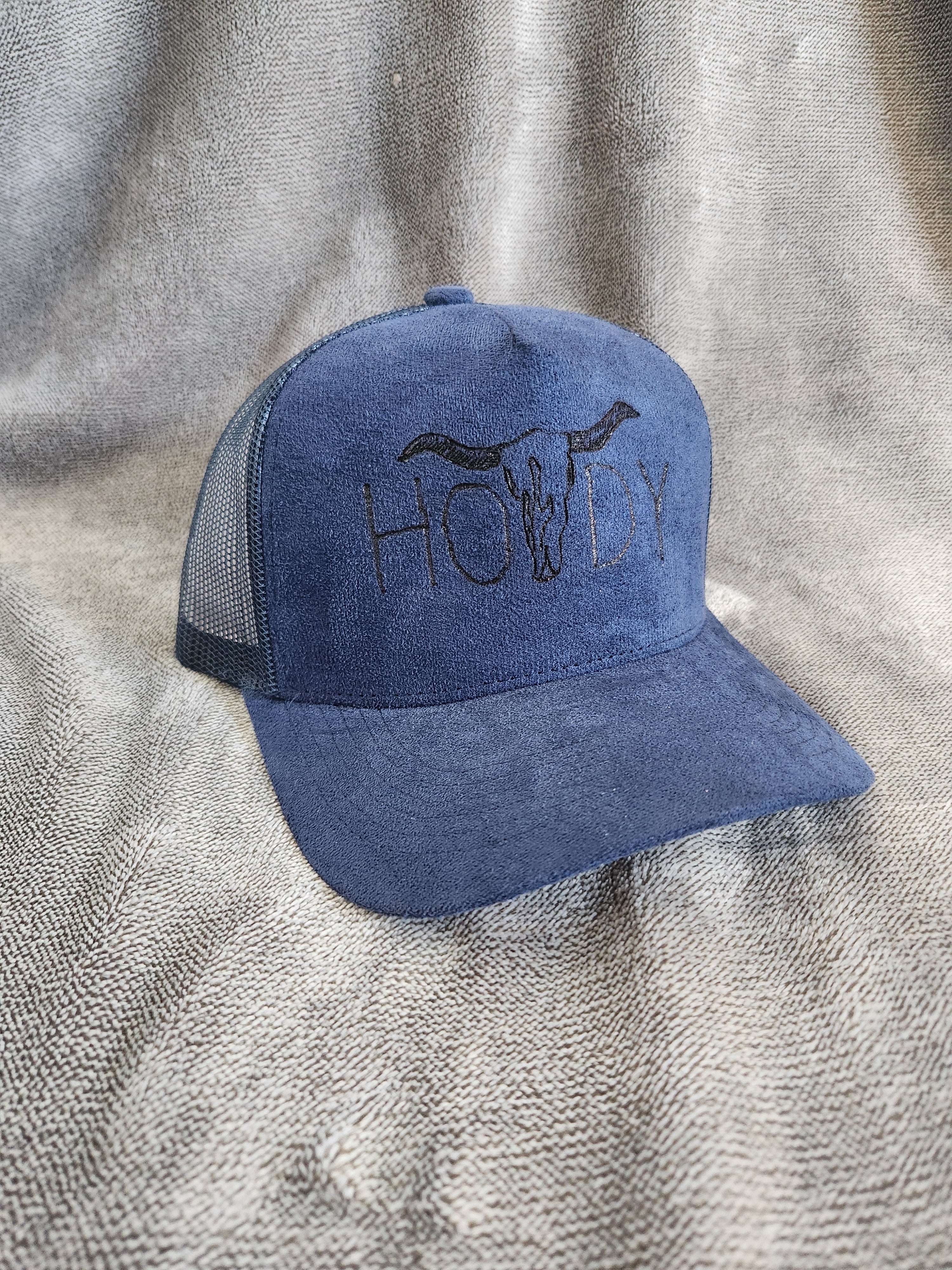 Howdy Trucker hat